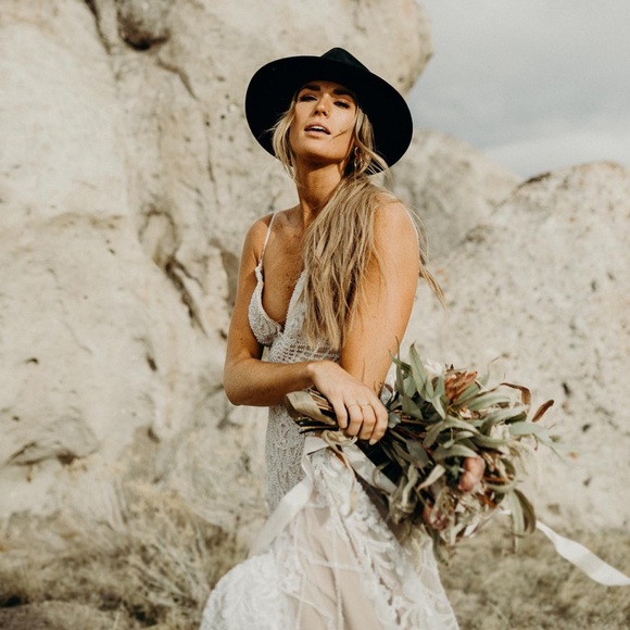 Wtoo by Waters Delphinia Gown - Picture 4 of 8